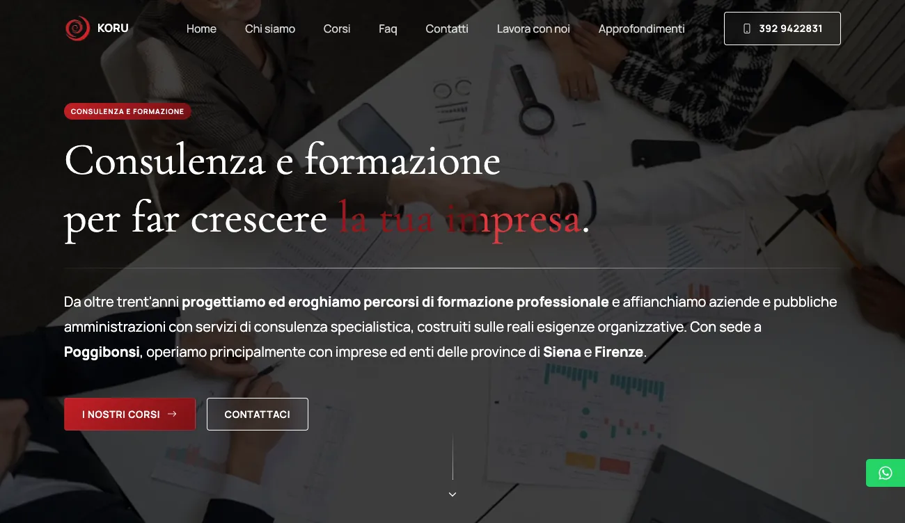 Homepage del sito di Koru con menu esteso, numero di telefono e titolo su consulenza e formazione per le imprese